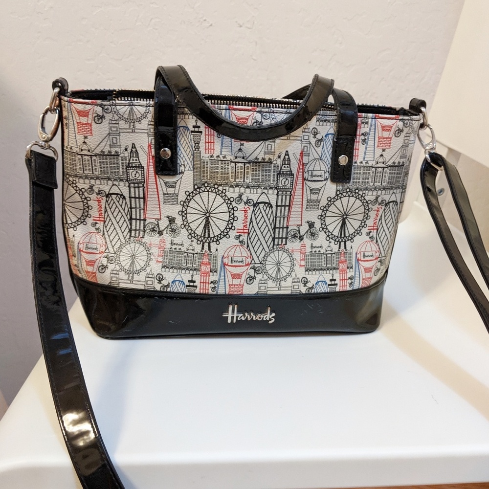 Harrods ♦️ London travel scenes purse or handbag